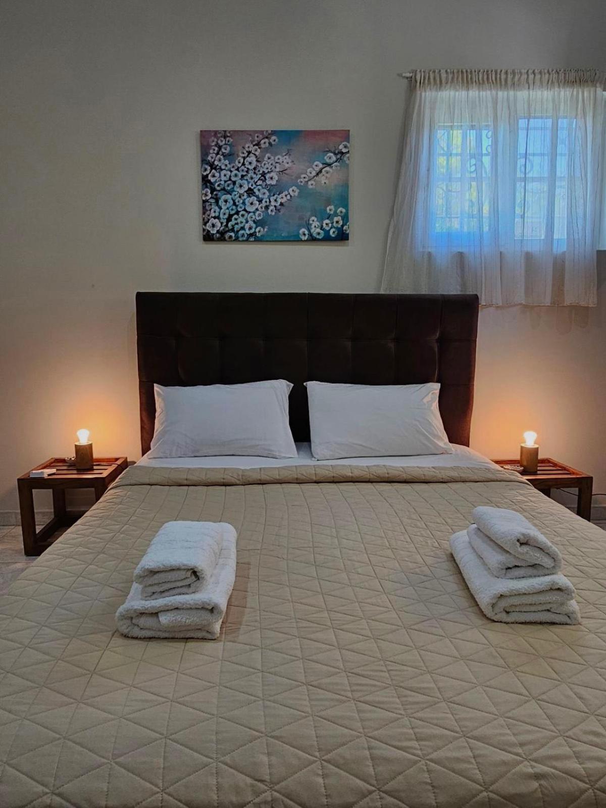 Appartamento One Artemis Near The Sea And The Airport Esterno foto