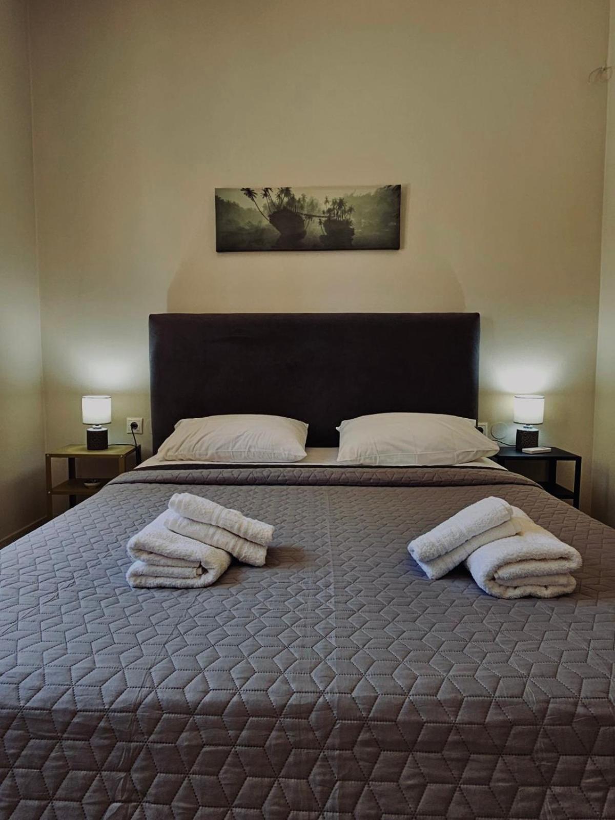 Appartamento One Artemis Near The Sea And The Airport Esterno foto