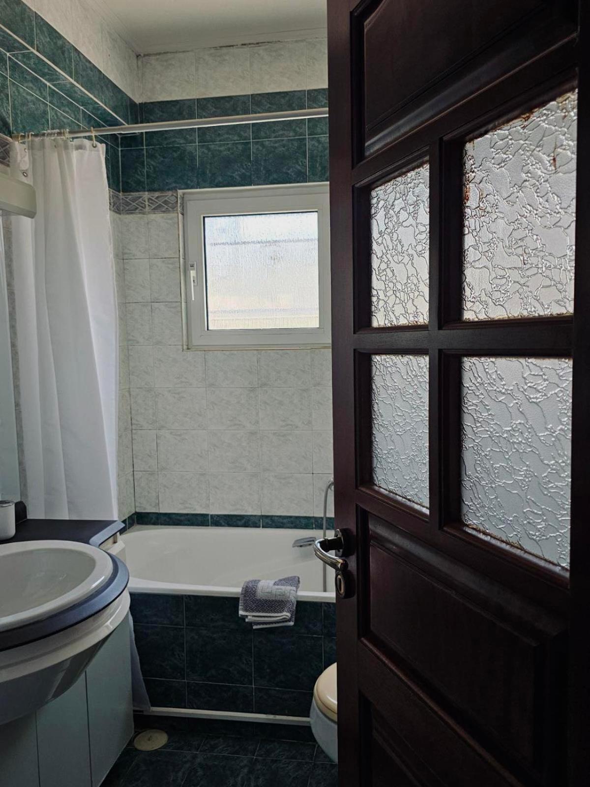 Appartamento One Artemis Near The Sea And The Airport Esterno foto